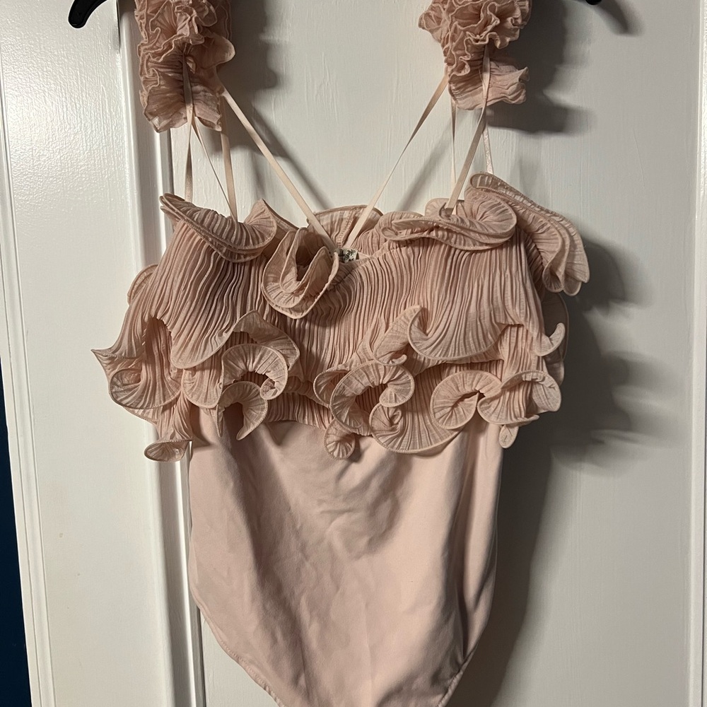 Free people gorgeous Ruffled Bodysuit